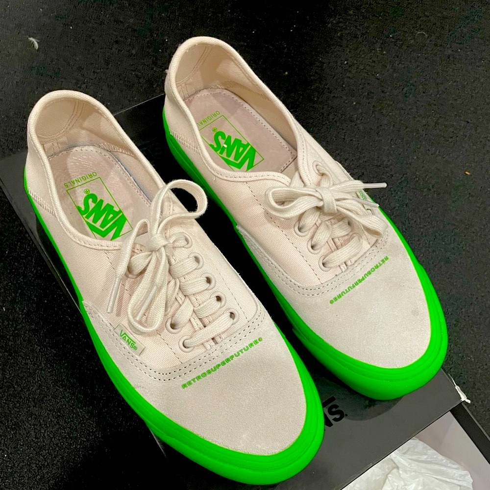Vans size 7.5 men’s retro super future collaboration
